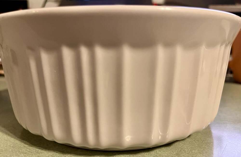 CorningWare Stoneware Casserole Dish – Pristine Condition – Oven & Microwave Saf